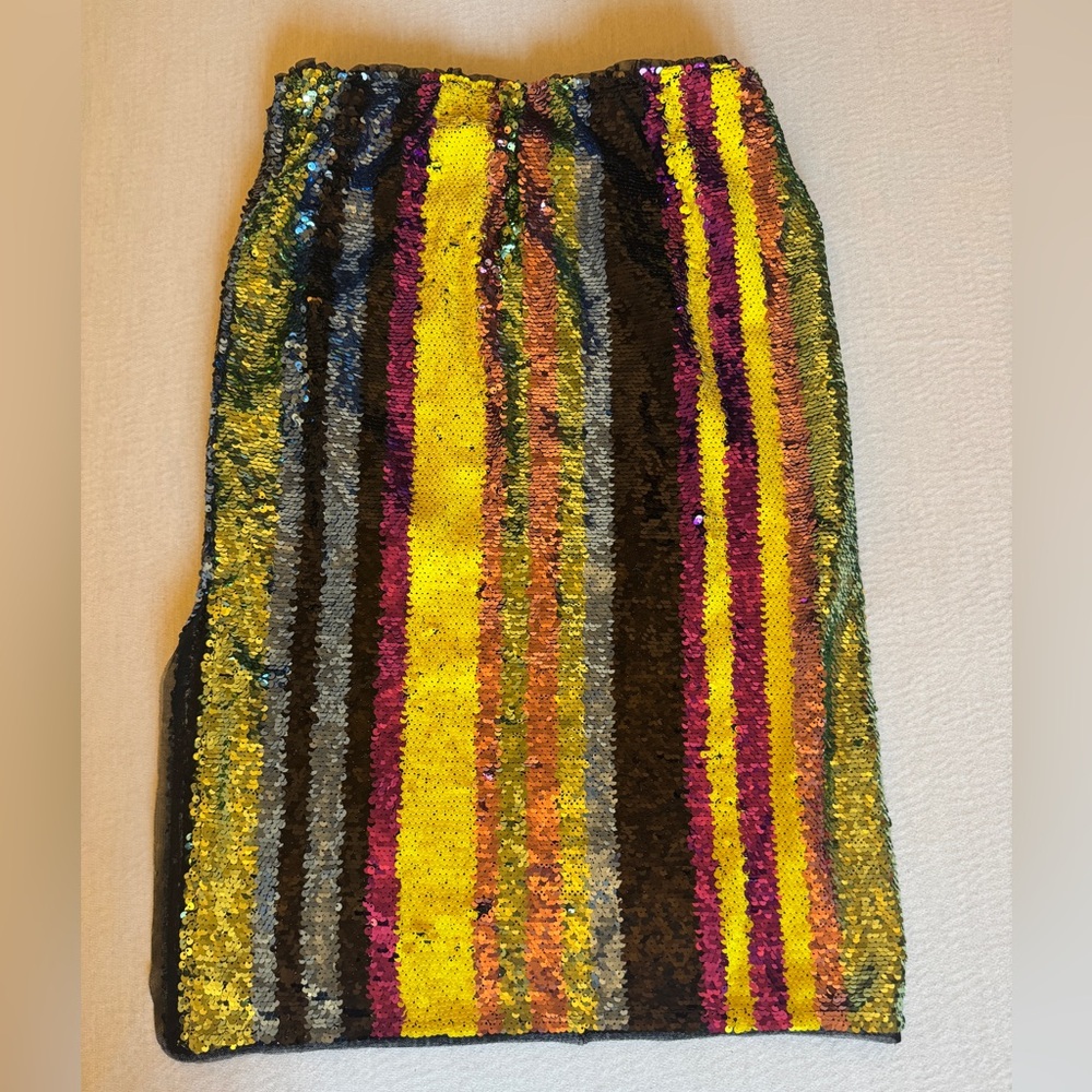GREY LAB Vibrant Sequin Pencil Skirt with side slit